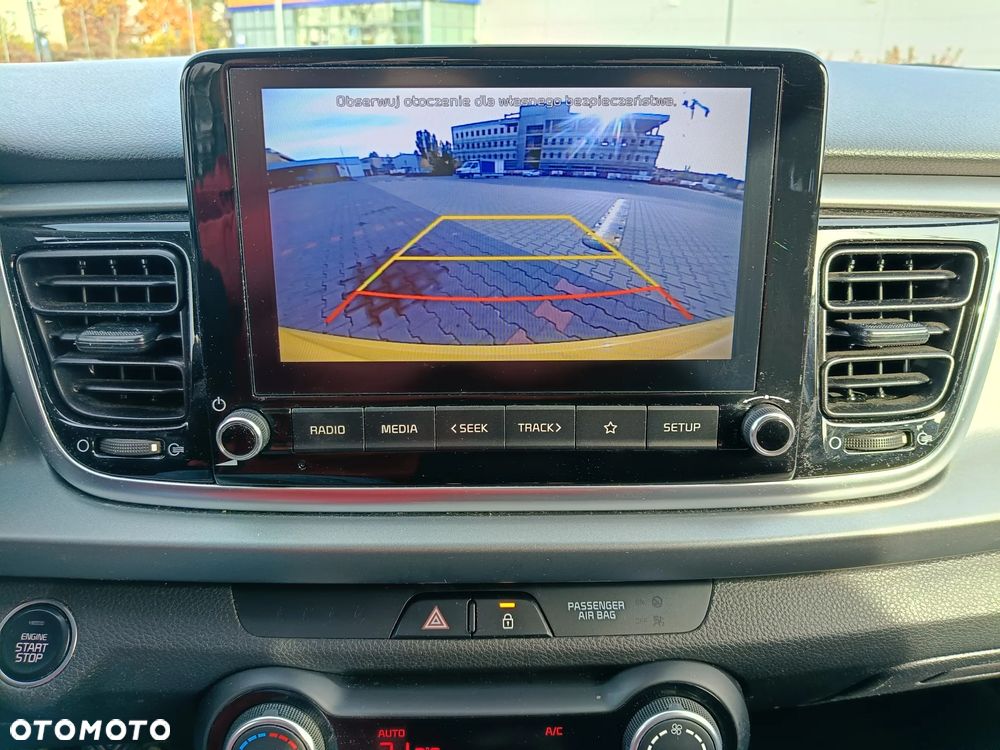 Kia Rio - 7