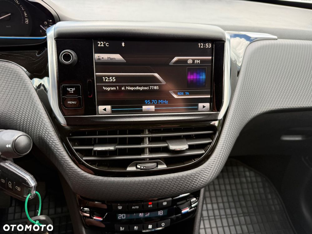 Peugeot 2008 PureTech 82 Style - 4