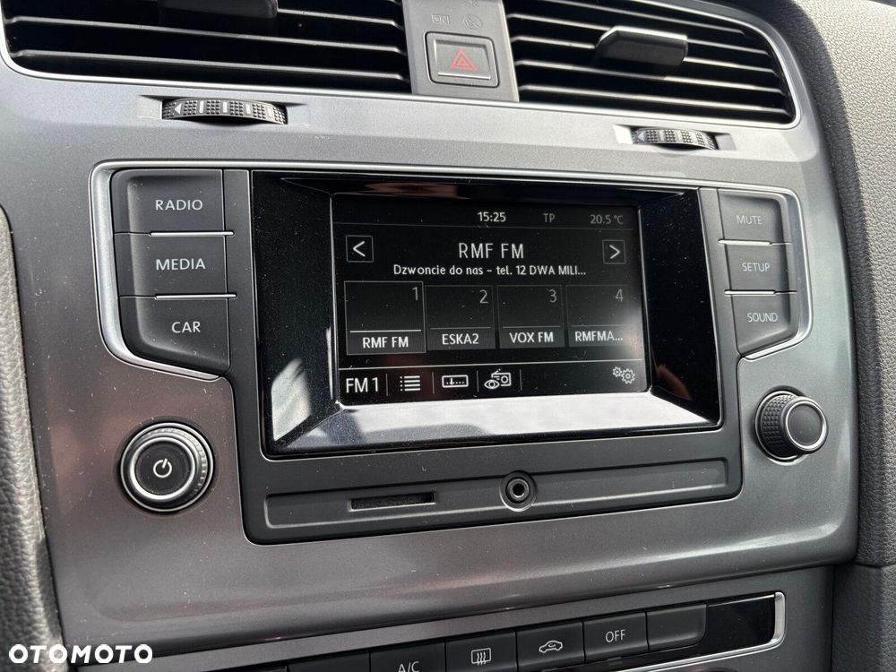 Volkswagen Golf - 27
