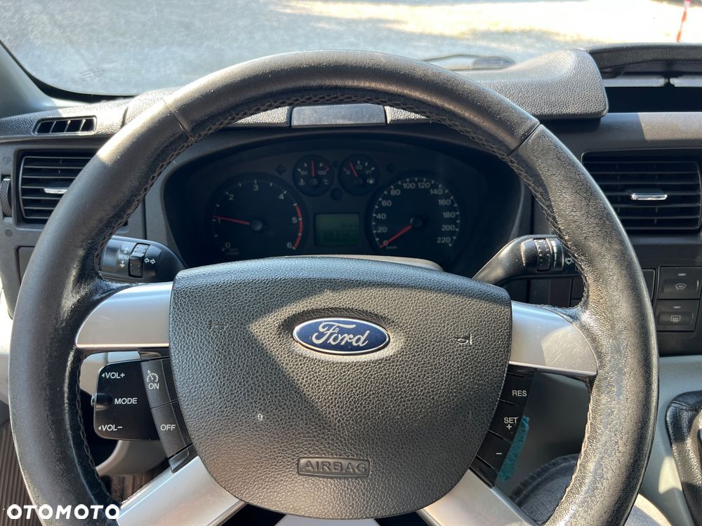 Ford Transit Furgon Brygadowy Doka 6 os. 4x4 AWD 2.4 TDCI 140KM Wyciągarka Webasto HAK - 16