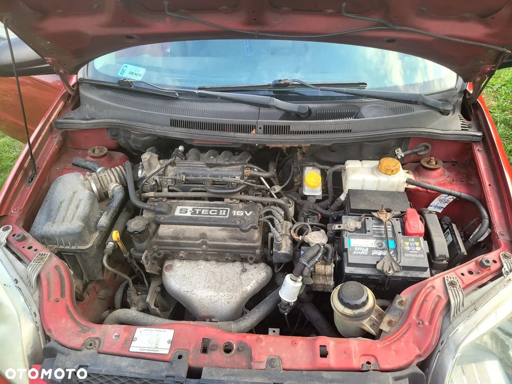 Chevrolet Aveo 1.2 16V Base - 6