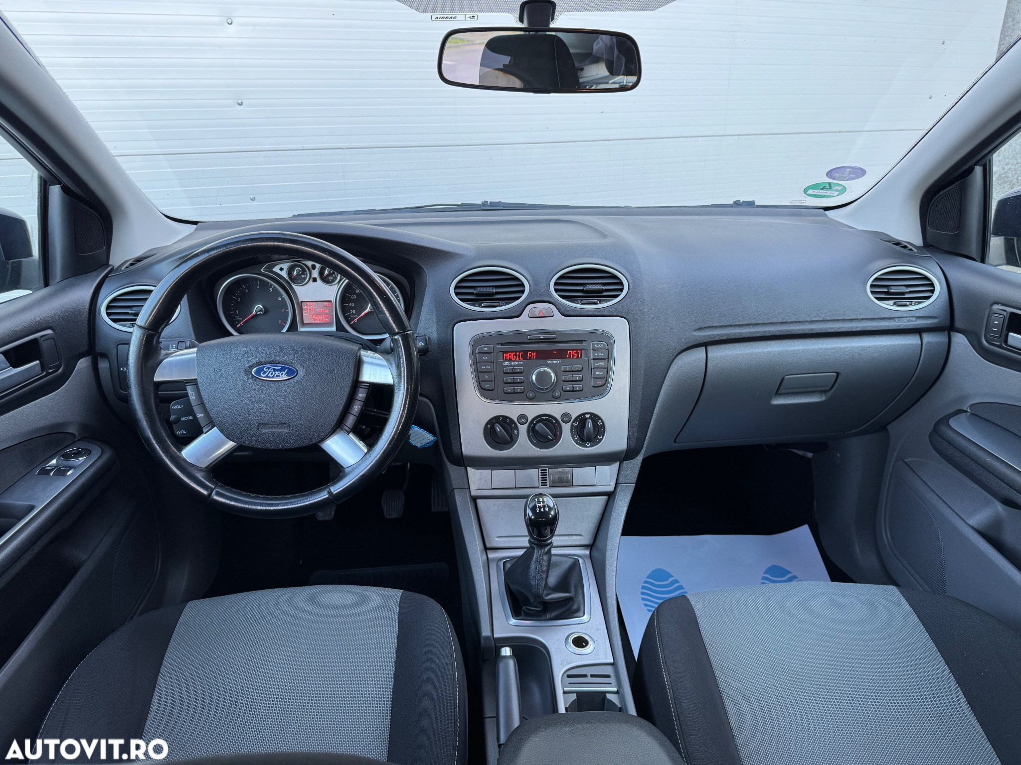 Ford Focus 1.6 Ti-VCT Ambiente - 5
