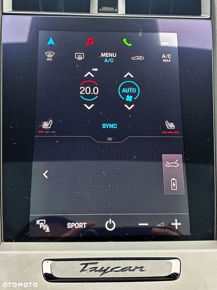 Porsche Taycan - 28