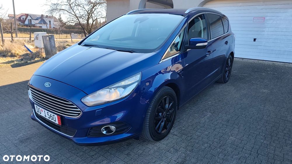 Ford S-Max 2.0 TDCi DPF Champions Edition - 32