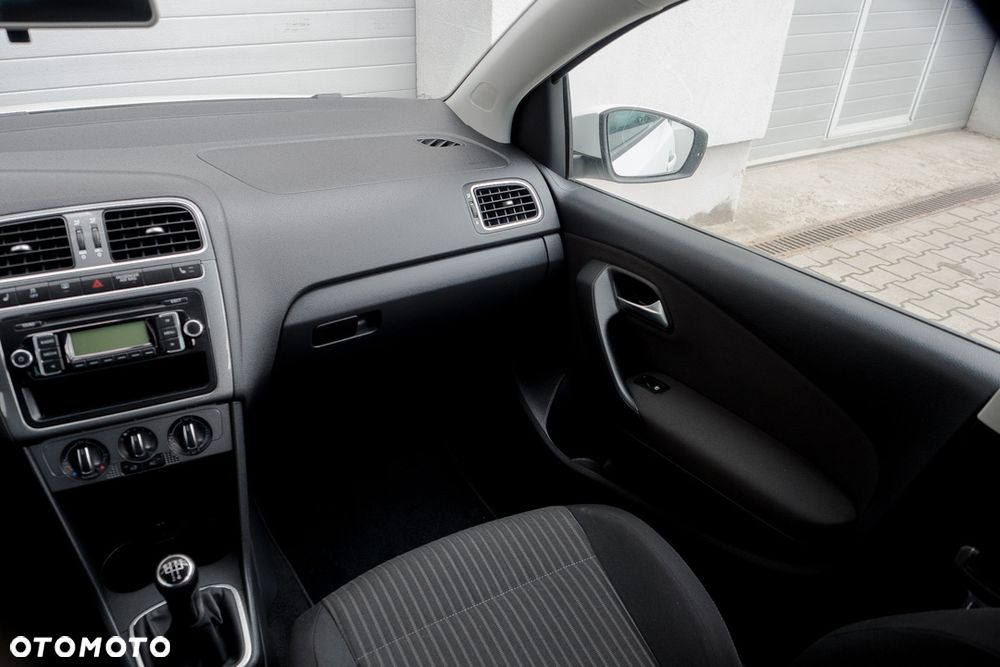 Volkswagen Polo 1.4 Highline - 33