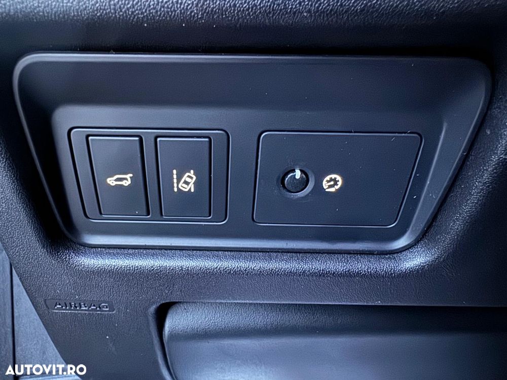 Land Rover Discovery Sport 2.0 l TD4 HSE Luxury Aut. - 24