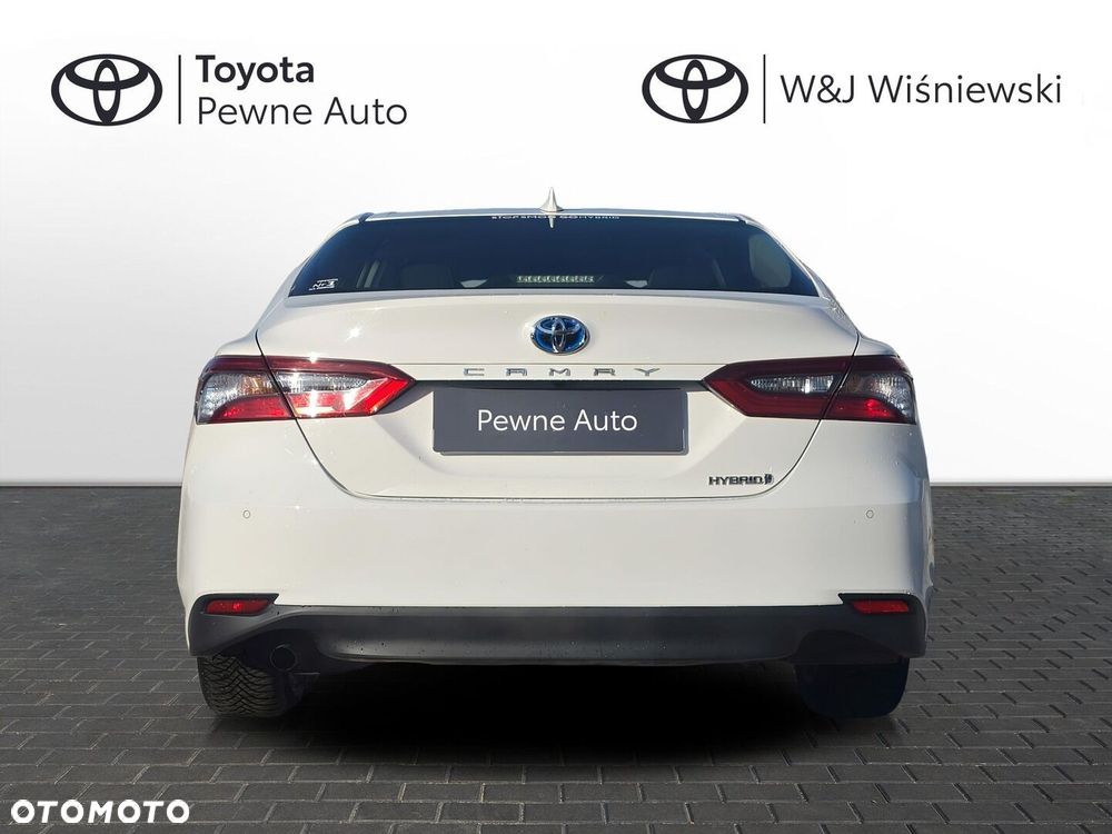 Toyota Camry 2.5 Hybrid Comfort CVT - 6