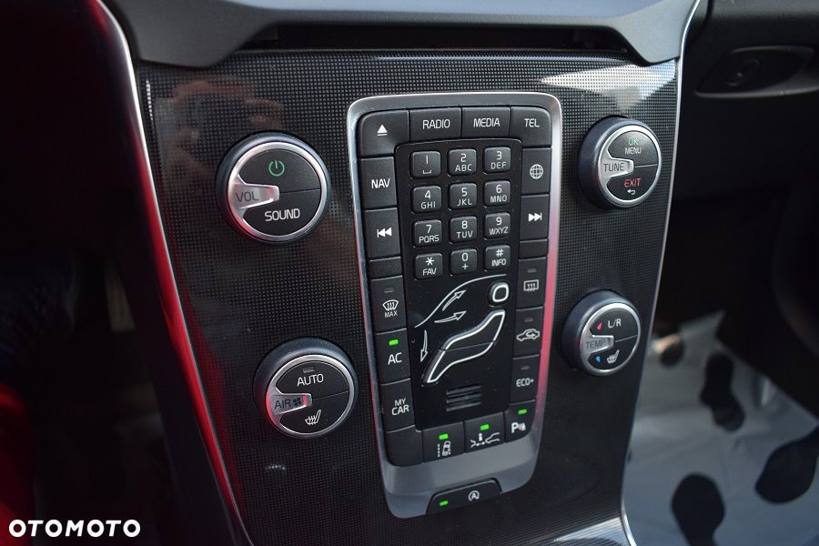 Volvo V40 Cross Country D3 Drive-E SCR Dynamic Edition - 20