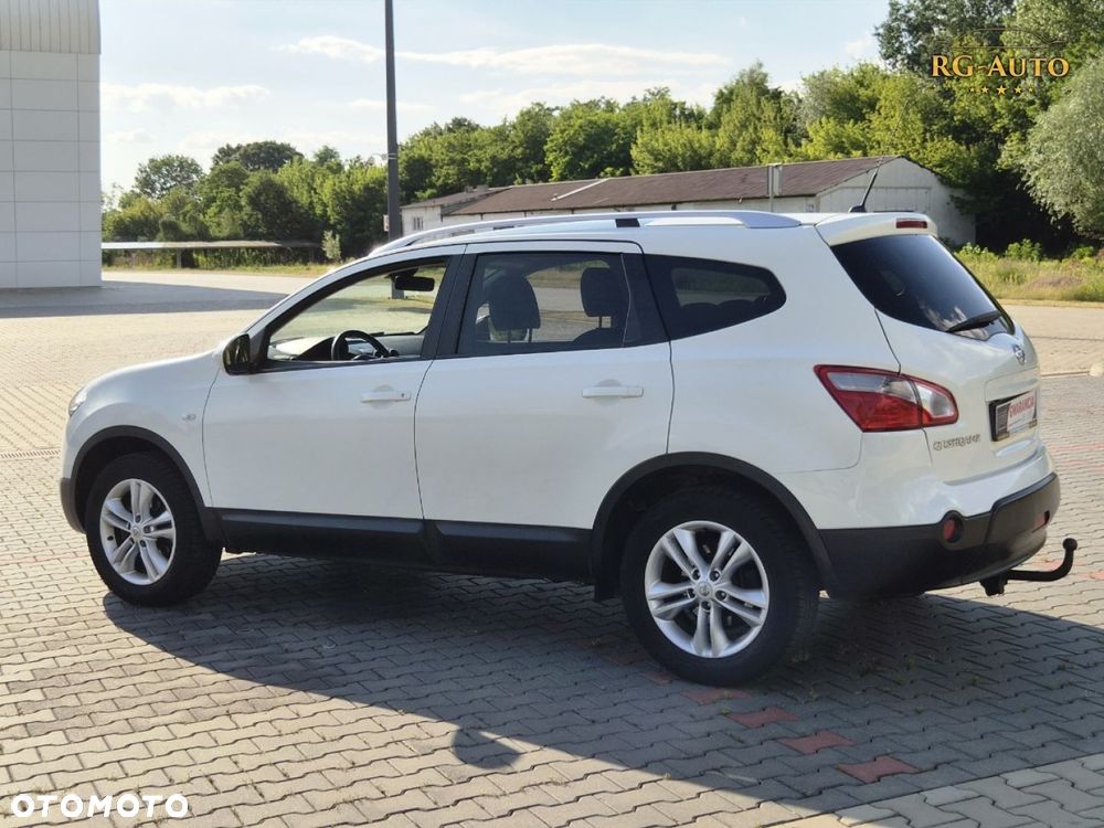 Nissan Qashqai+2 - 11