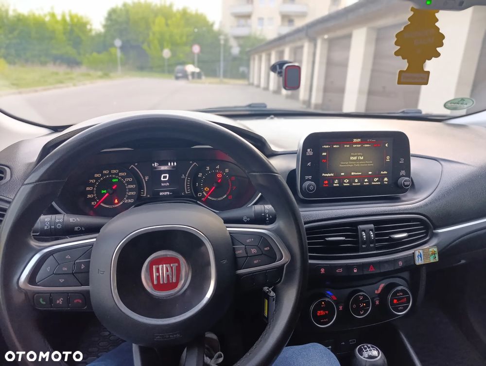 Fiat Tipo 1.4 16v Lounge EU6d - 7