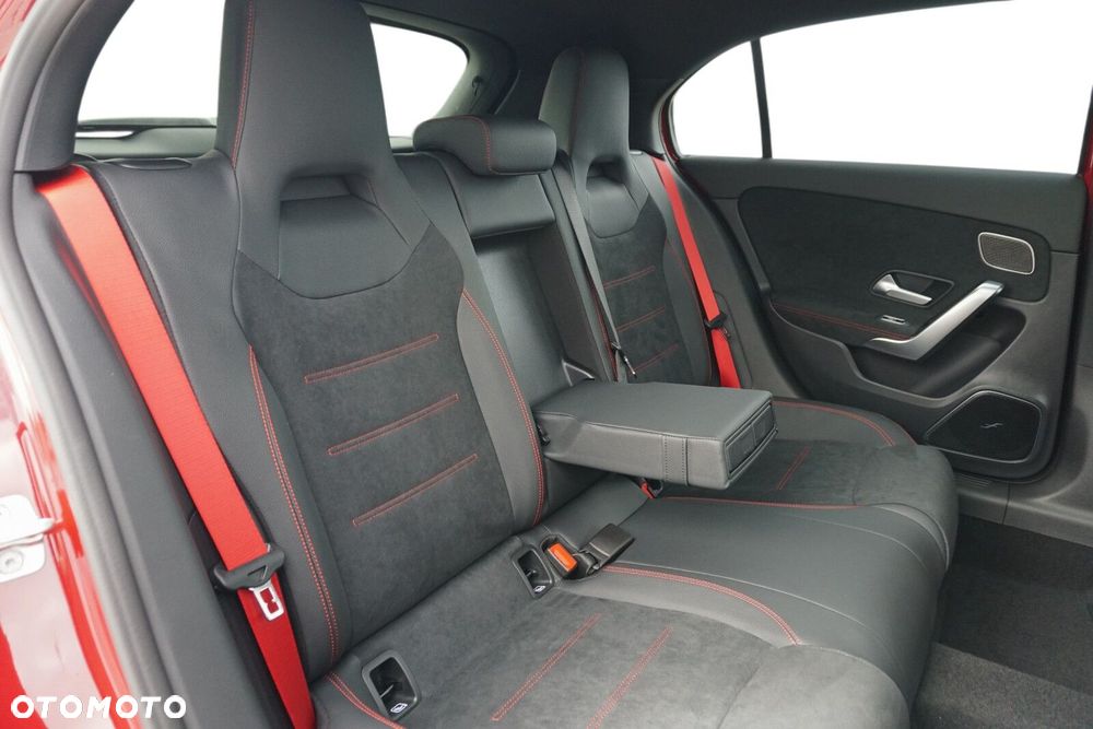 Mercedes-Benz Klasa A 45 S AMG 4-Matic 8G-DCT - 9