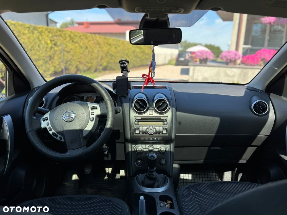 Nissan Qashqai 2.0 Visia - 8