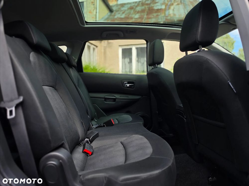 Nissan Qashqai+2 - 23