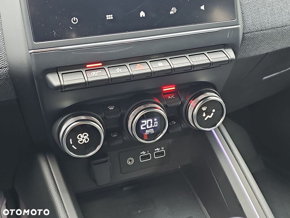 Renault Clio 1.0 TCe Techno - 19