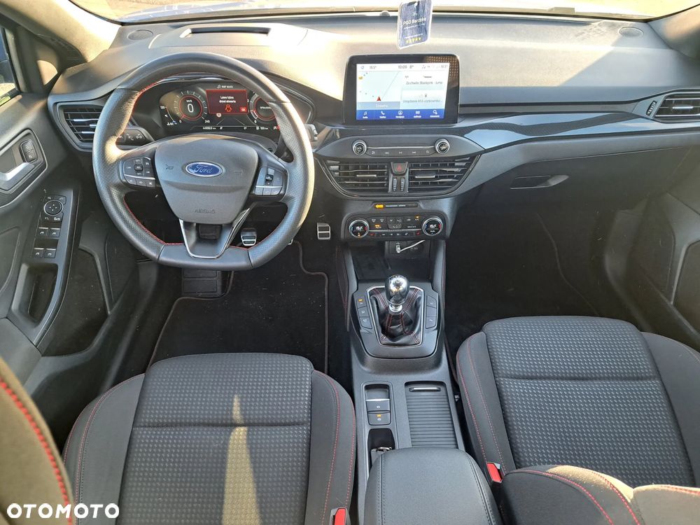 Ford Focus 1.0 EcoBoost Hybrid ST-LINE DESIGN - 13