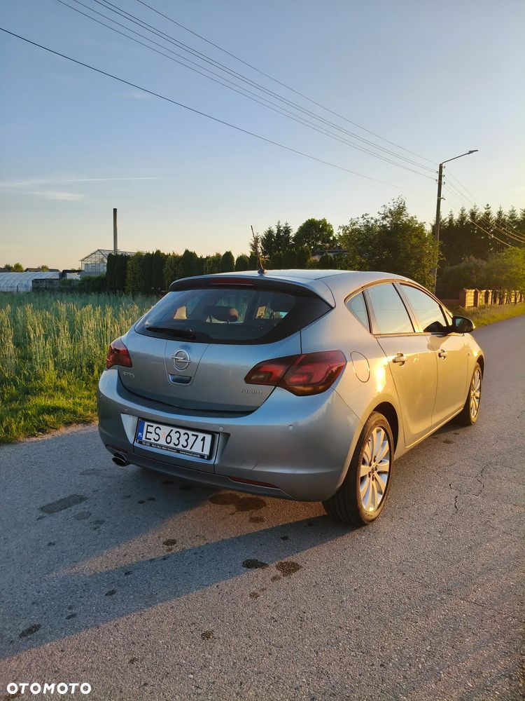 Opel Astra 1.4 T Cosmo - 8