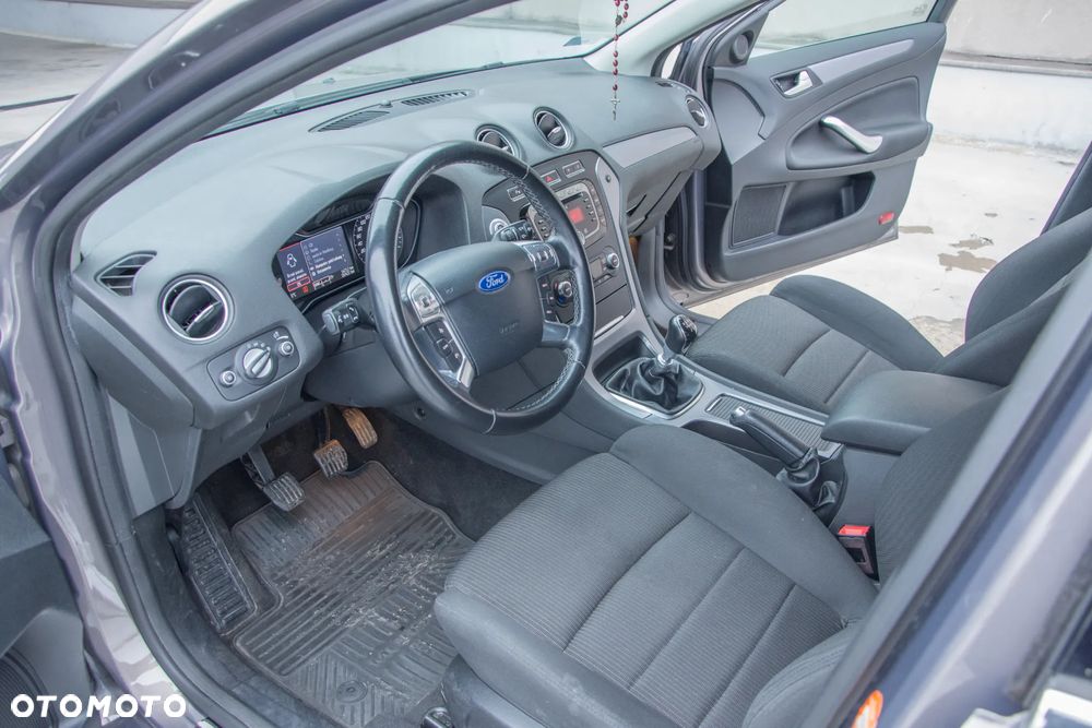 Ford Mondeo 2.0 TDCi Titanium - 23