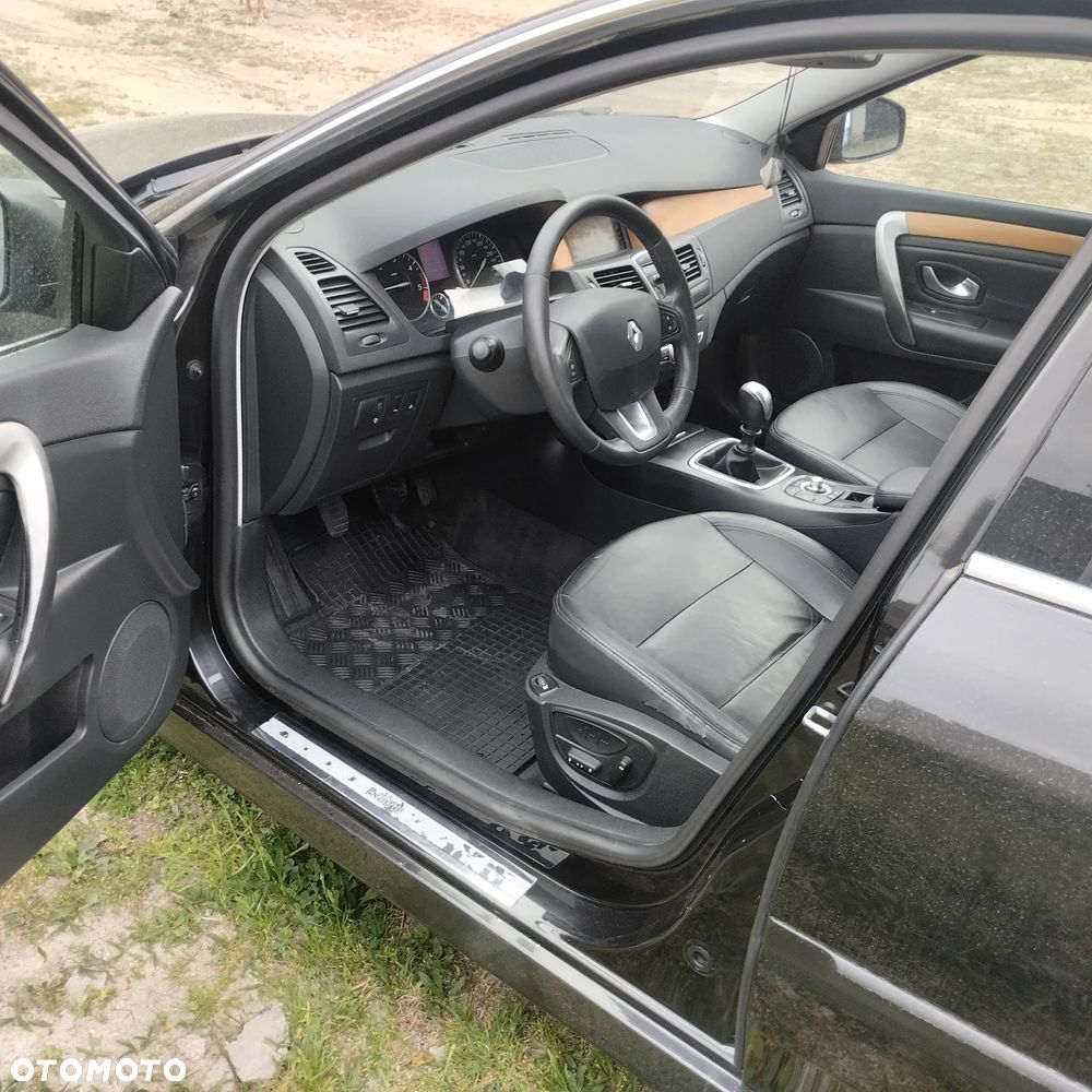 Renault Laguna 2.0 DCi Initiale - 10
