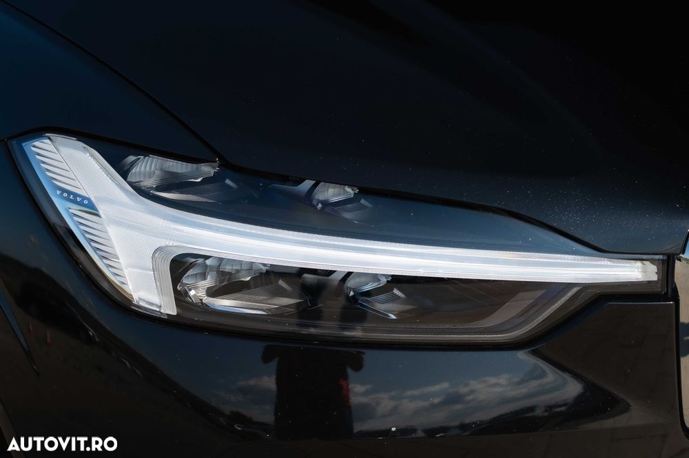 Volvo XC 60 T6 AWD Recharge Geartronic Inscription - 13