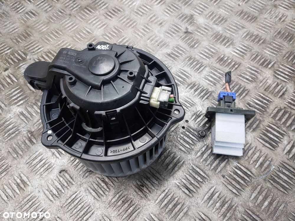 DMUCHAWA WENTYLATOR NAWIEWU + REZYSTOR KIA CEED II F00S3B2474 - 1