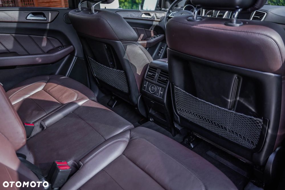 Mercedes-Benz GL 350 BlueTec 4-Matic - 4