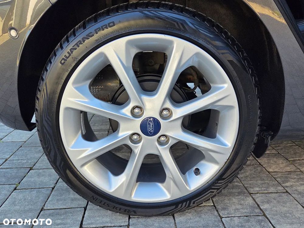 Ford Fiesta 1.0 EcoBoost S&S TITANIUM - 32