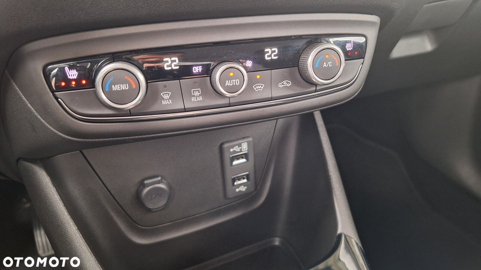 Opel Crossland X - 30