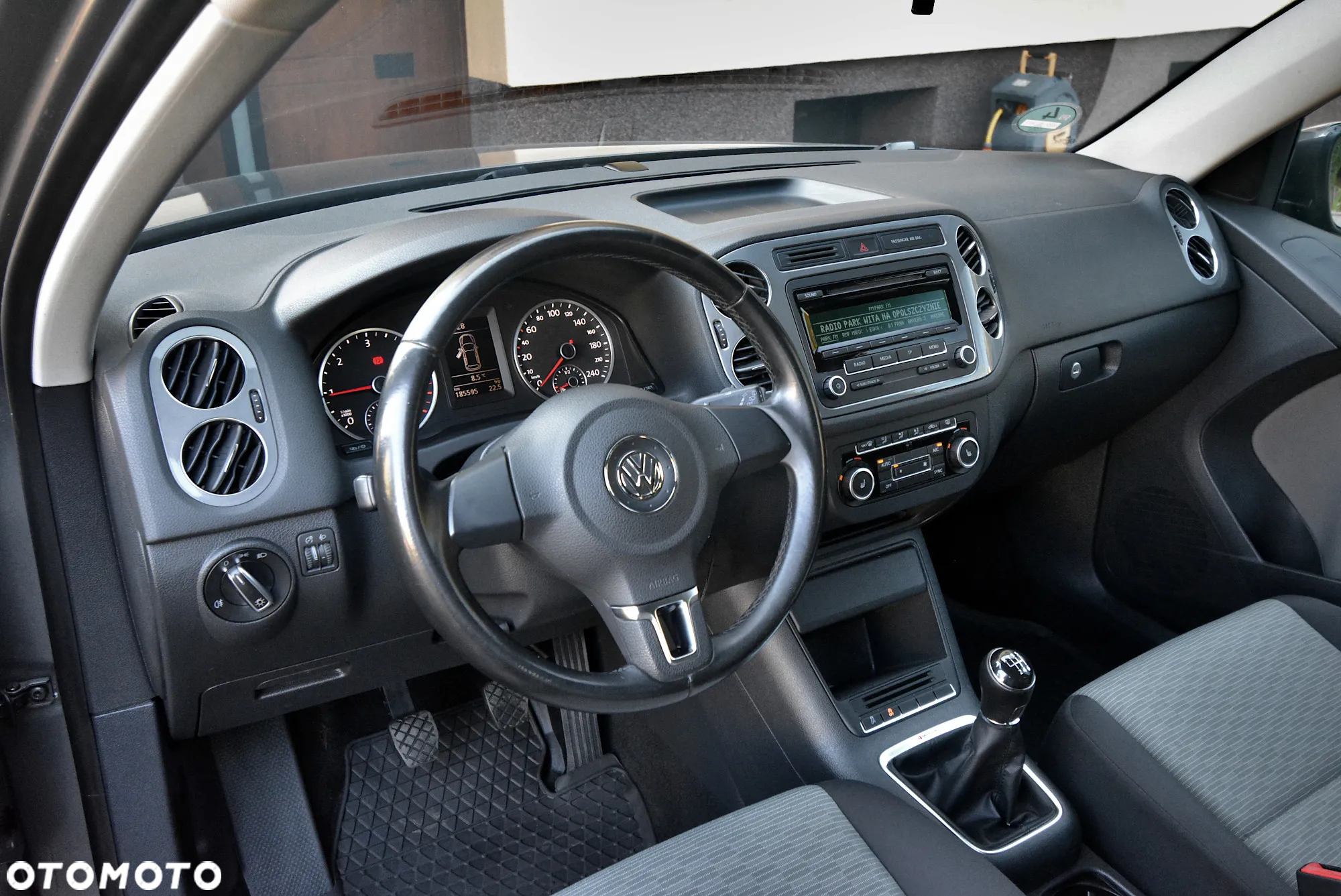 Volkswagen Tiguan 2.0 TDI DPF 4Motion BlueMotion Technology Trend & Fun - 11