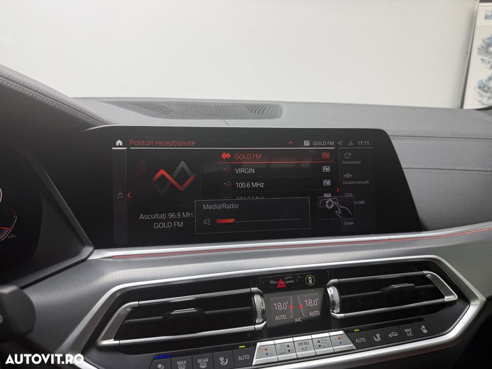 BMW X5 M M50i - 34