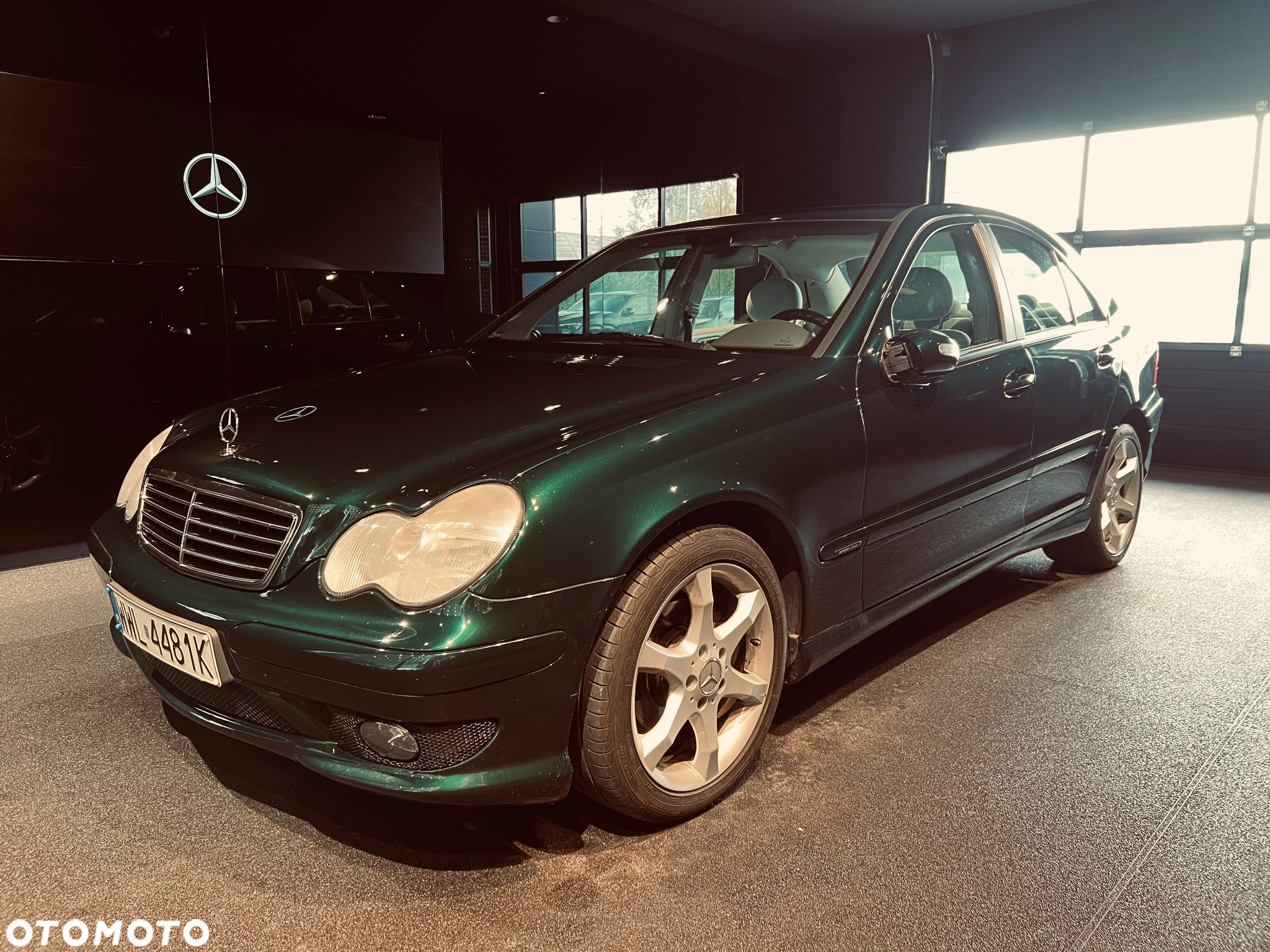 Mercedes-Benz Klasa C 180 Kompressor Automatik Classic Sport Edition - 6