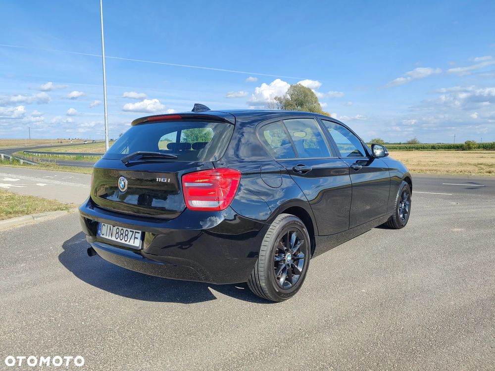 BMW Seria 1 116i - 9