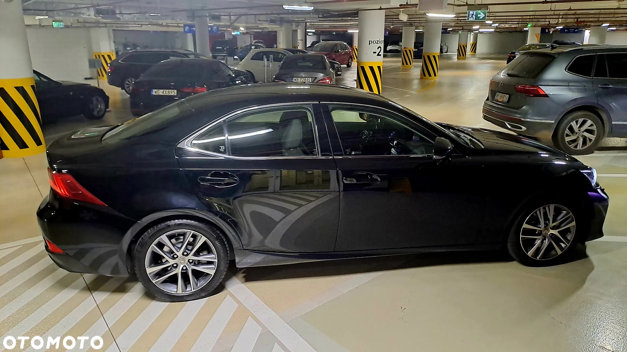 Lexus IS 200t / 300 Prestige - 14