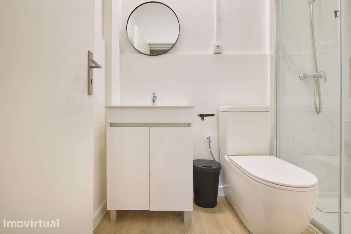 Quarto - localizado em Alameda Lisbon - Grande imagem: 2/49
