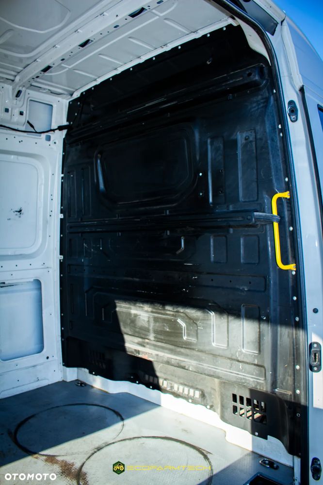 Volkswagen CRAFTER - 8