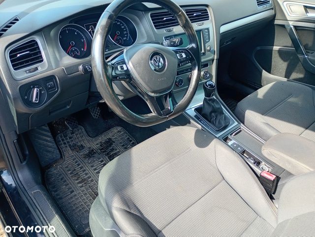 Volkswagen Golf 1.6 TDI BlueMotion Trendline - 16