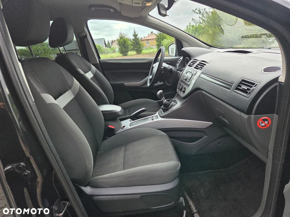 Ford Kuga - 17