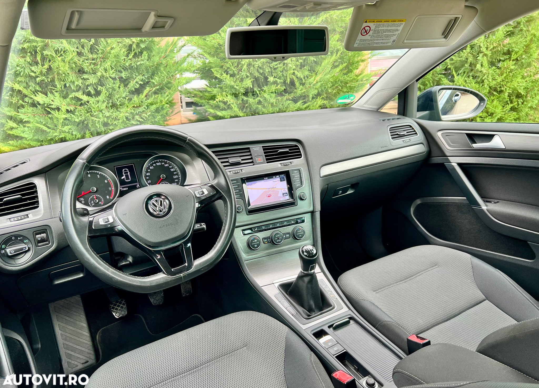 Volkswagen Golf 1.4 TSI BMT Comfortline - 18