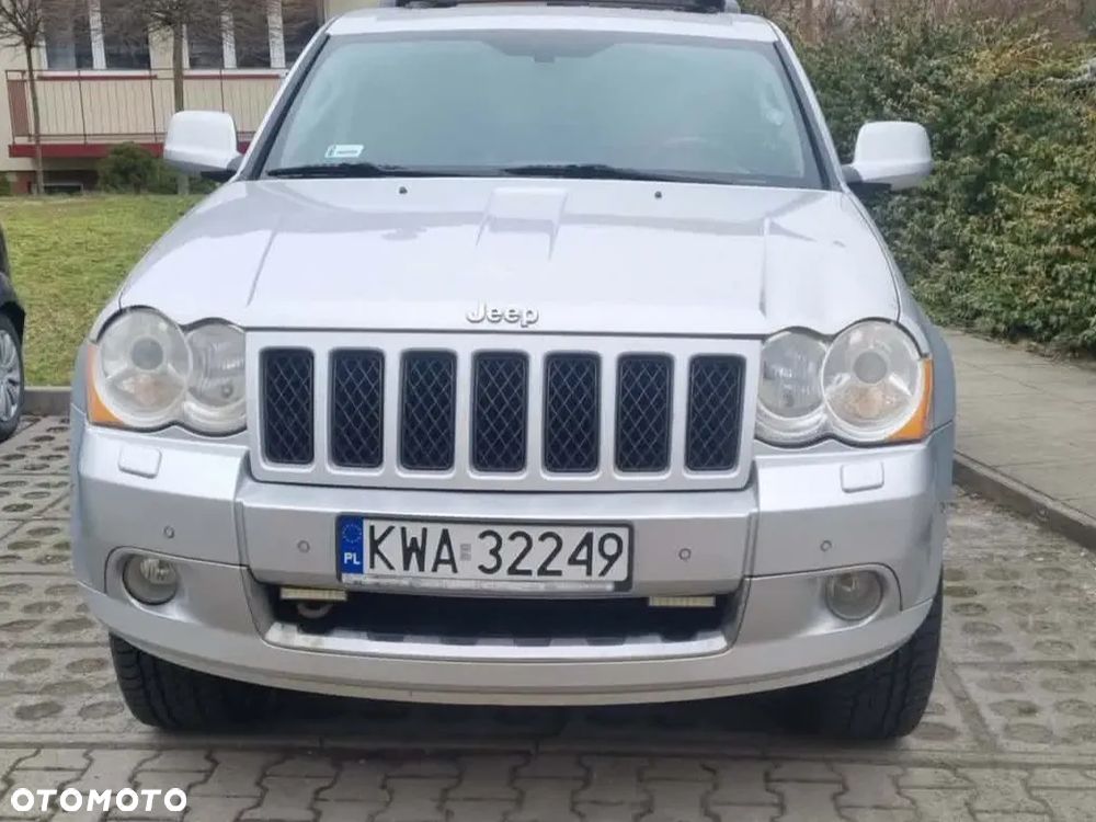 Jeep Grand Cherokee - 1