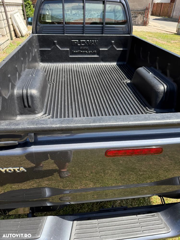 Toyota Hilux - 5