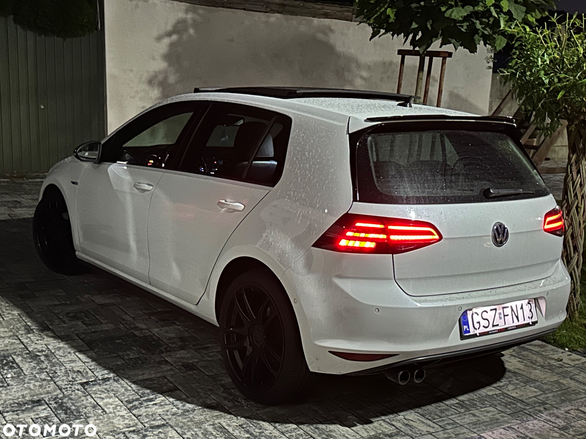 Volkswagen Golf - 24