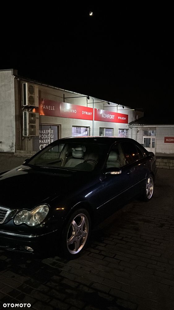 Mercedes-Benz Klasa C - 21