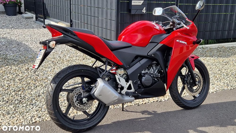Honda CBR - 9