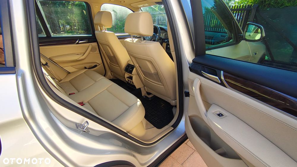 BMW X3 xDrive28i xLine - 14