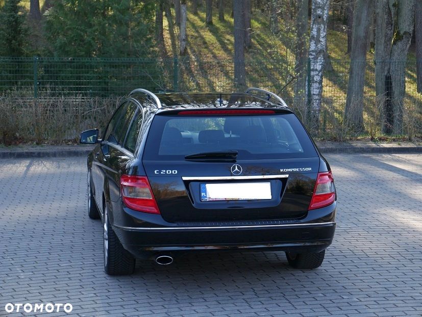 Mercedes-Benz Klasa C 200 Avantgarde Edition - 4