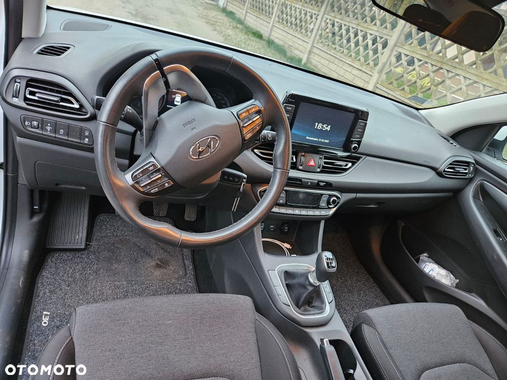 Hyundai i30 1.5 DPI Comfort - 6