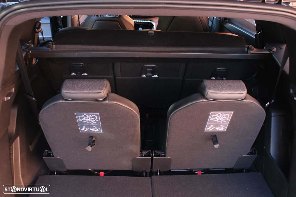 Peugeot 5008 1.5 BlueHDi GT Line J19 EAT8 - 48