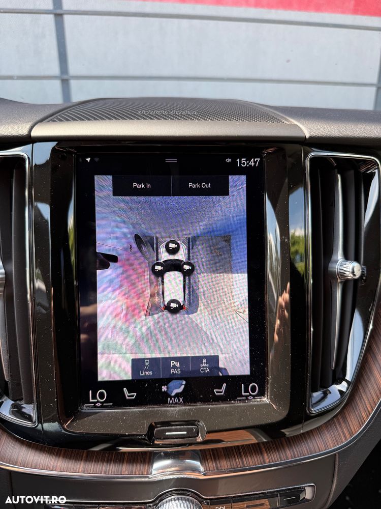 VOLVO XC60 2020 — imagine 15