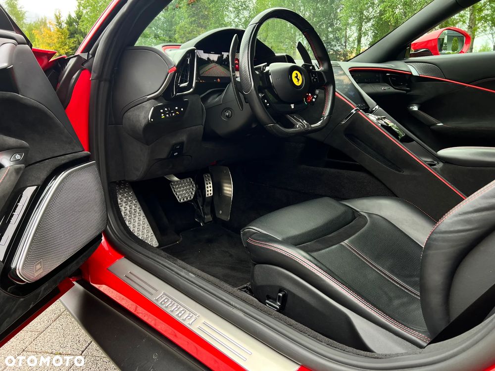 Ferrari Roma - 25