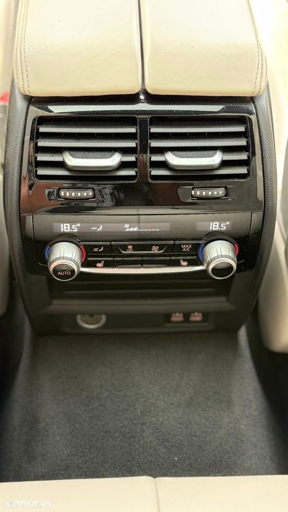 BMW Seria 5 540d xDrive AT MHEV - 13