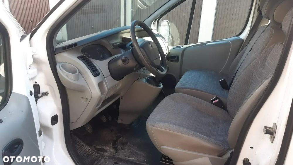 Renault Trafic - 14